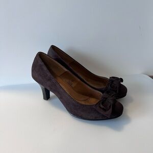 Softshoe by Medicus Brown Suede Heels